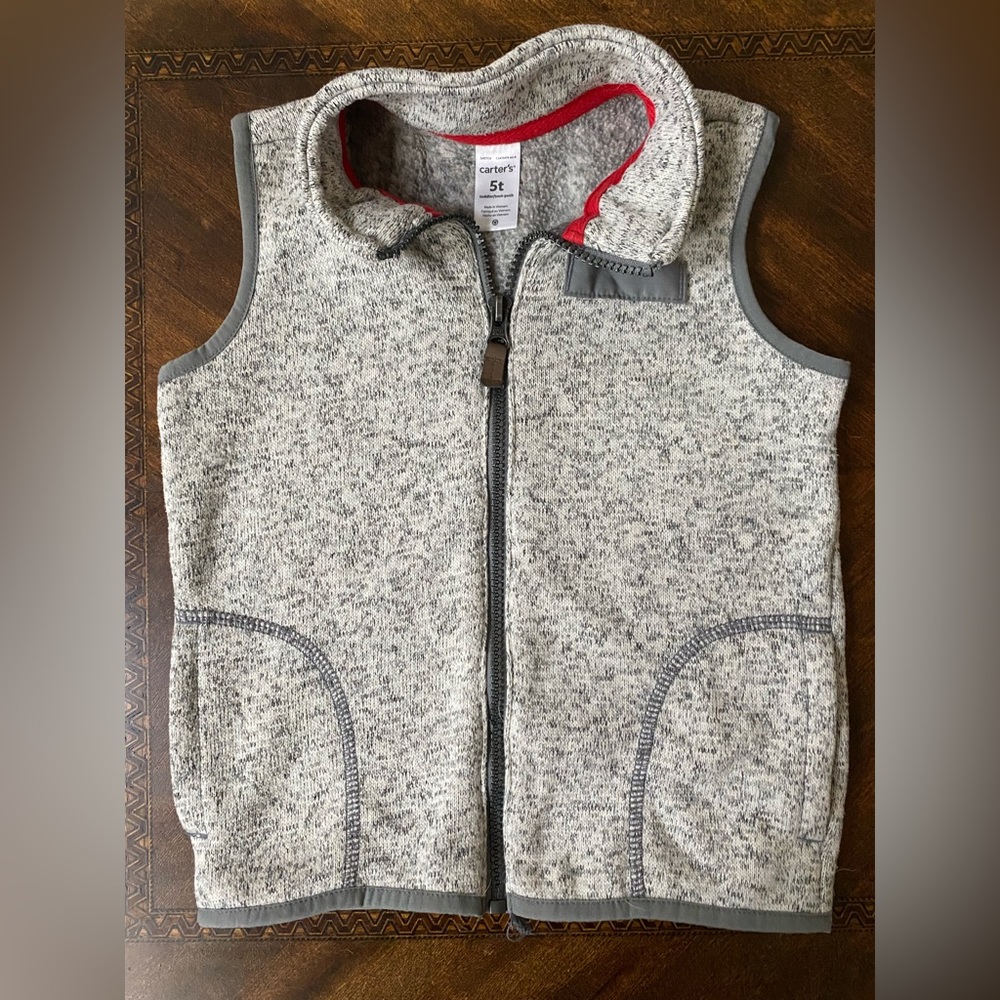 5T Carter’s gray fleece vest